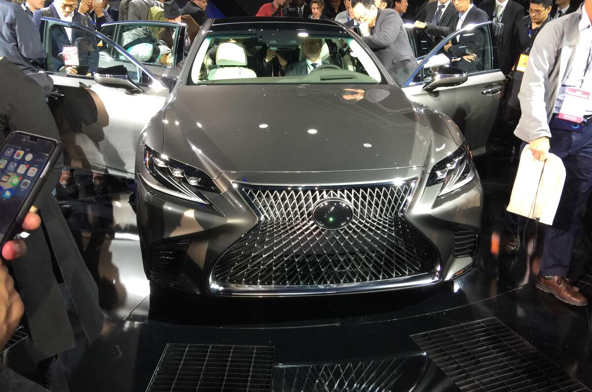 Lexus LS 2017 Lexus LS 2017