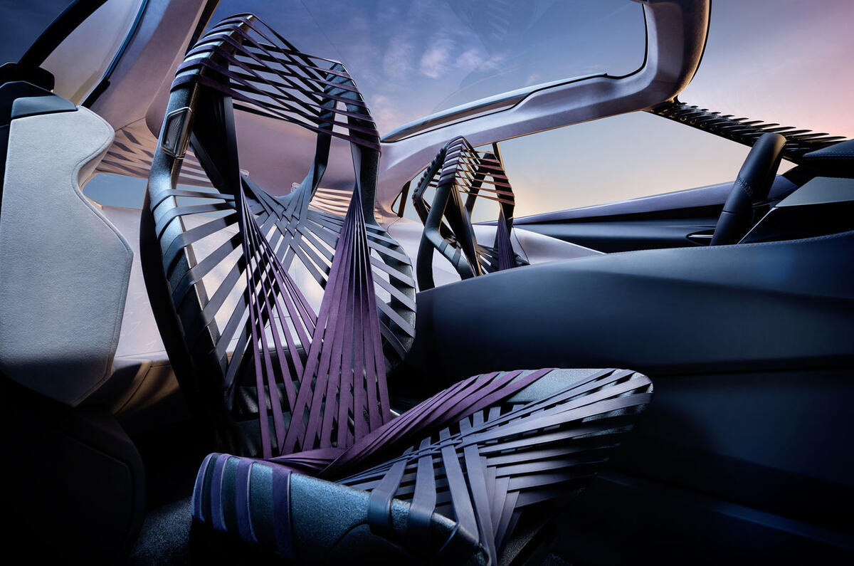 Lexus UX concept revealed in Paris