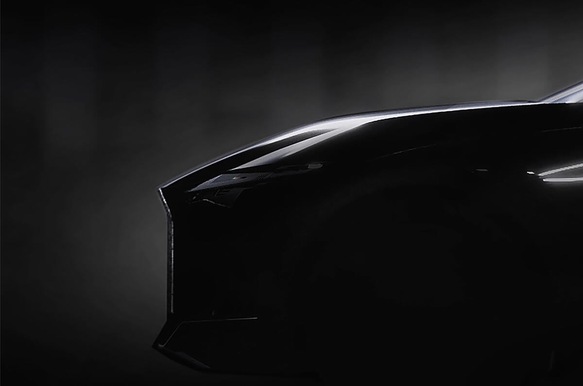 Lexusteaser 4