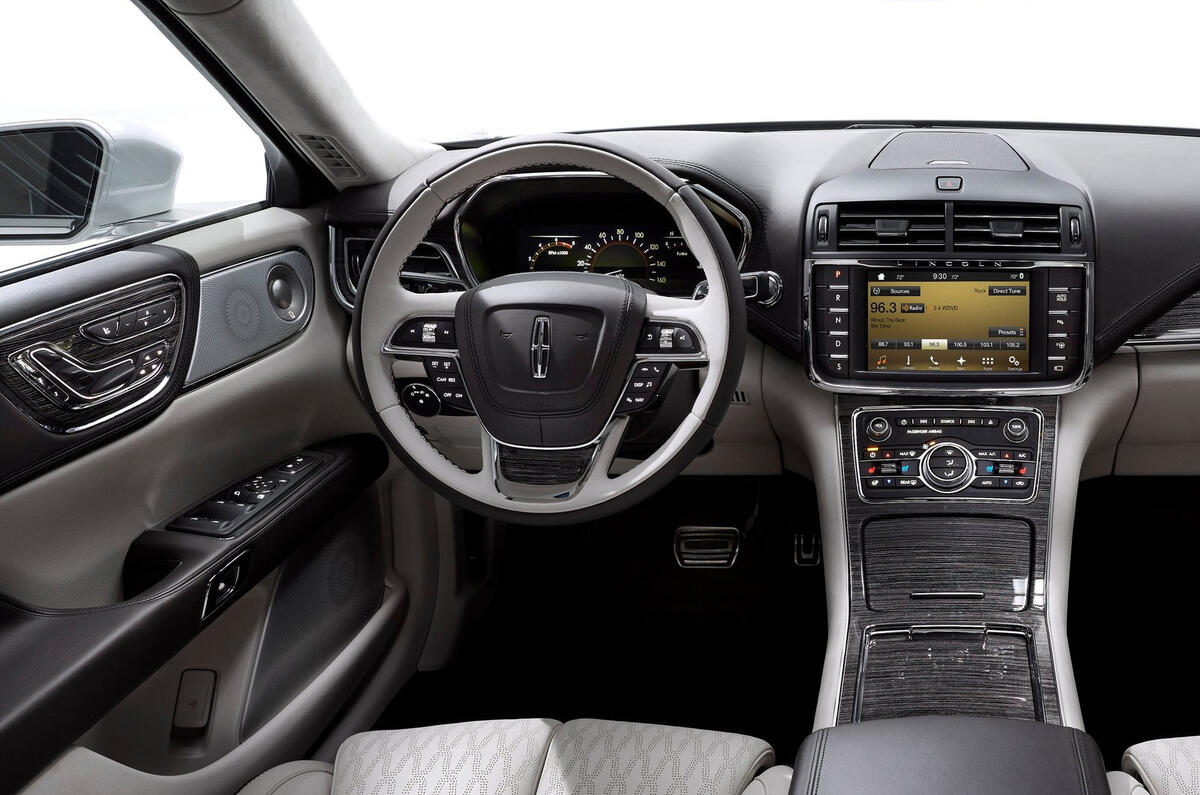 2017 Lincoln Continental Detroit show revealed