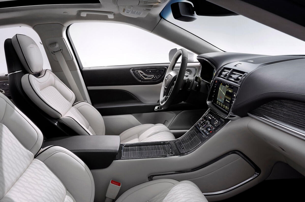 2017 Lincoln Continental Detroit show revealed