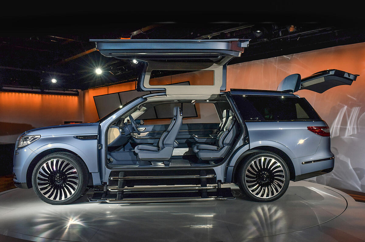 Lincoln Navigator Large Suv Concept Revealed In New York