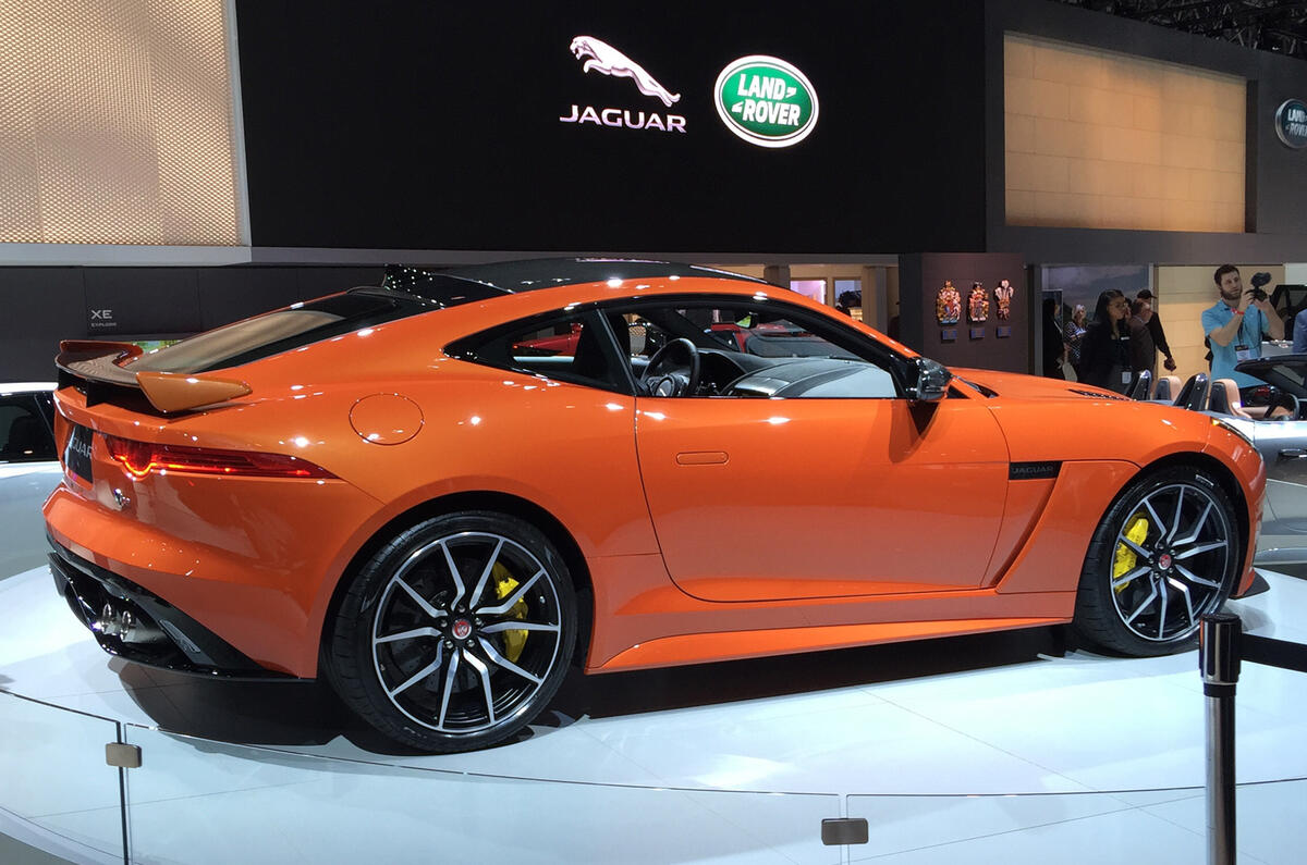 Jaguar F-Type SVR