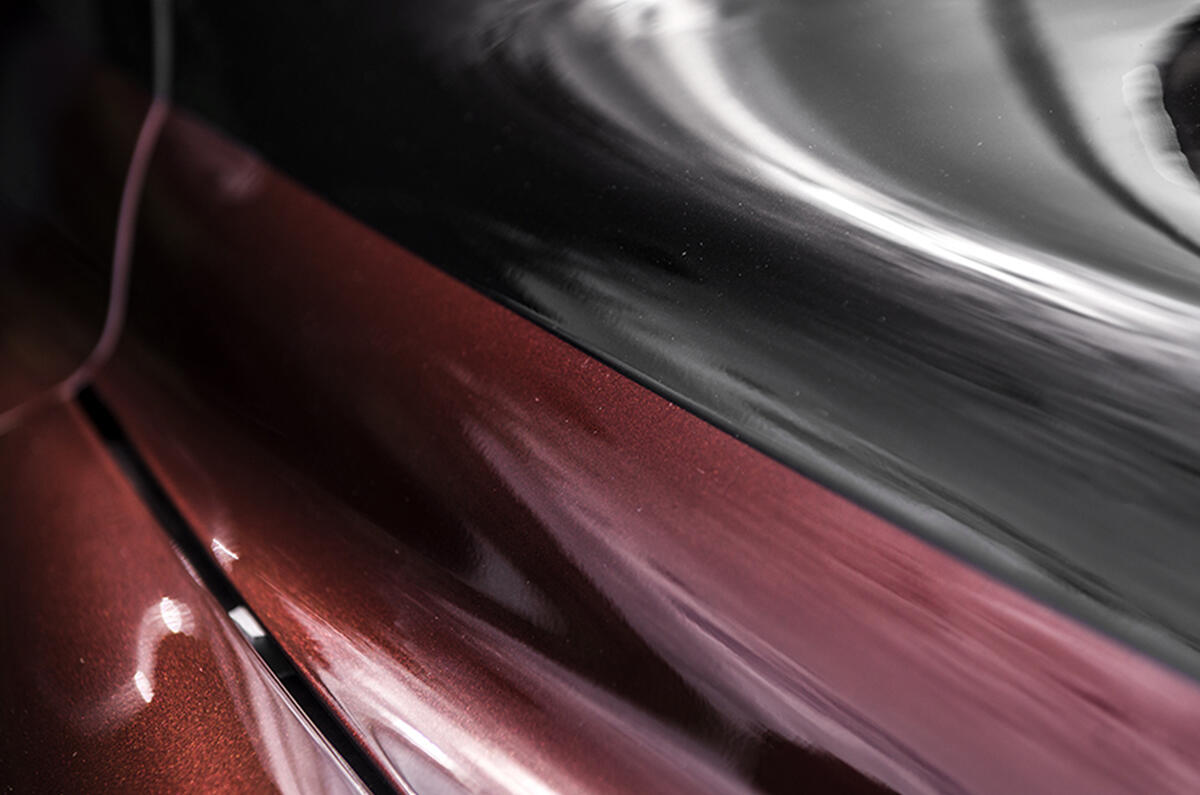 Afzal Kahn-designed TX4 Last of Line Edition cab revealed