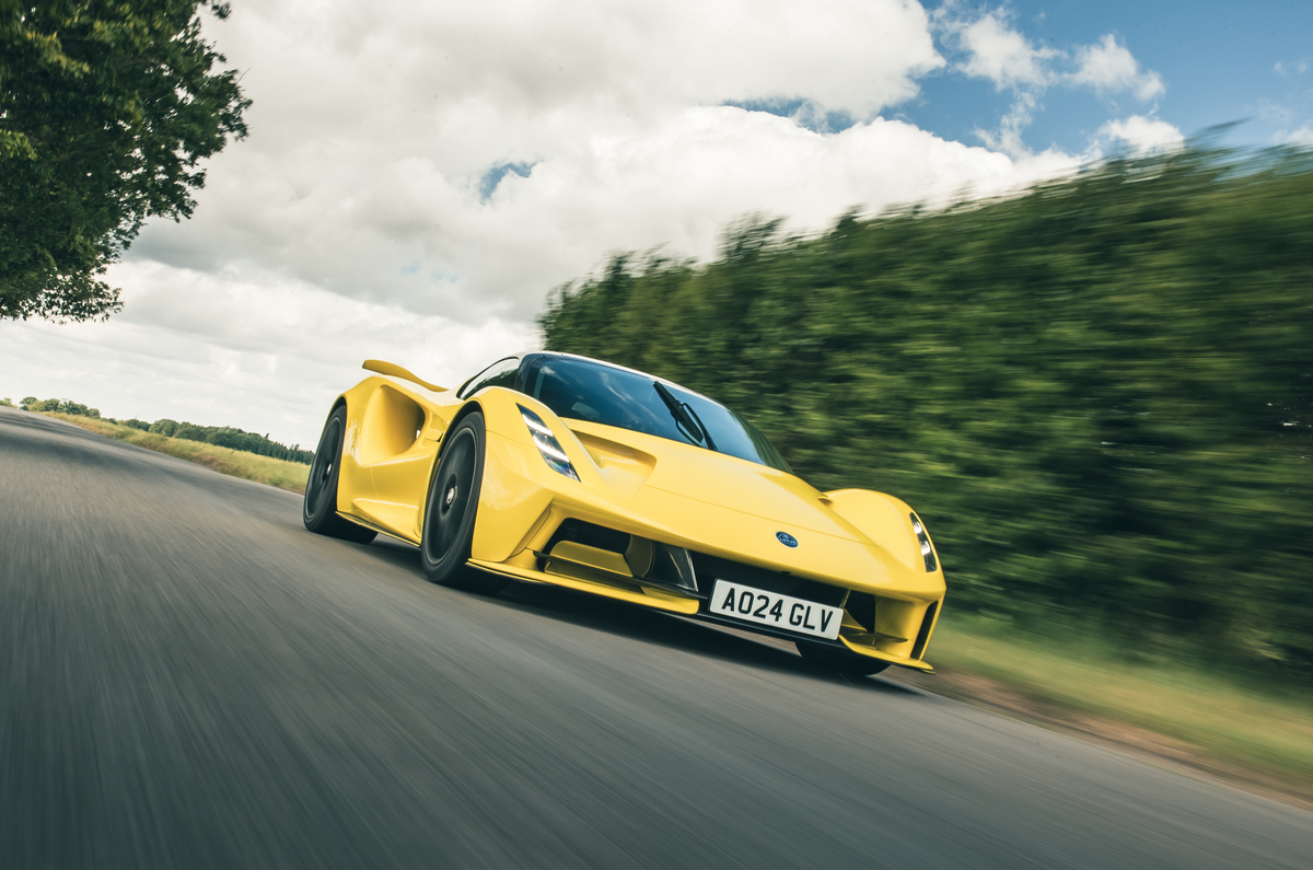 lotus evija rt 2025 jh 109 2100x1400 b5a83bcb a8d1 440a 8eae be11024244af