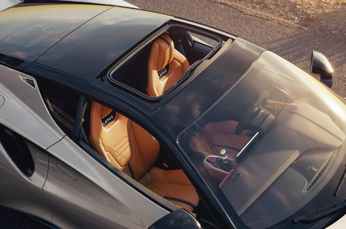 Lotus Emira V6 SE Removable Roof