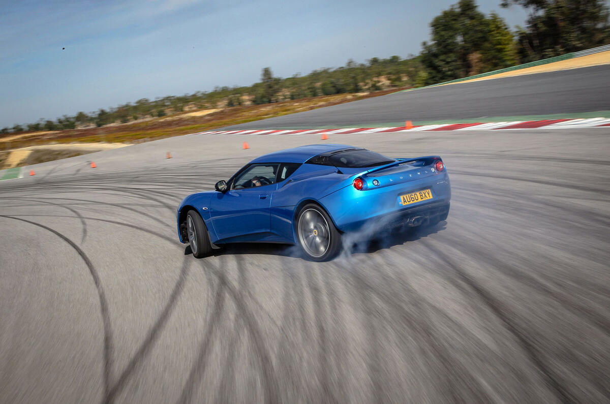 Lotus Evora