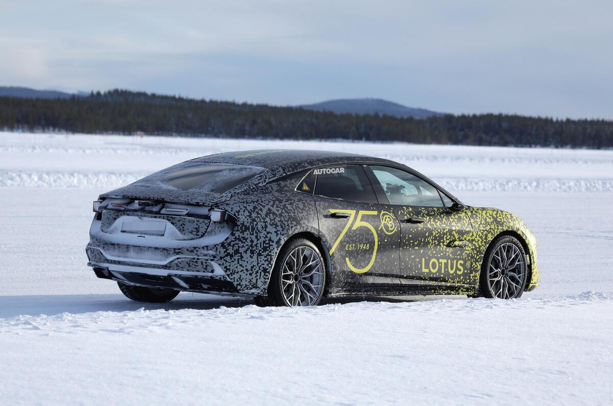 Lotus Type 133  rear snow