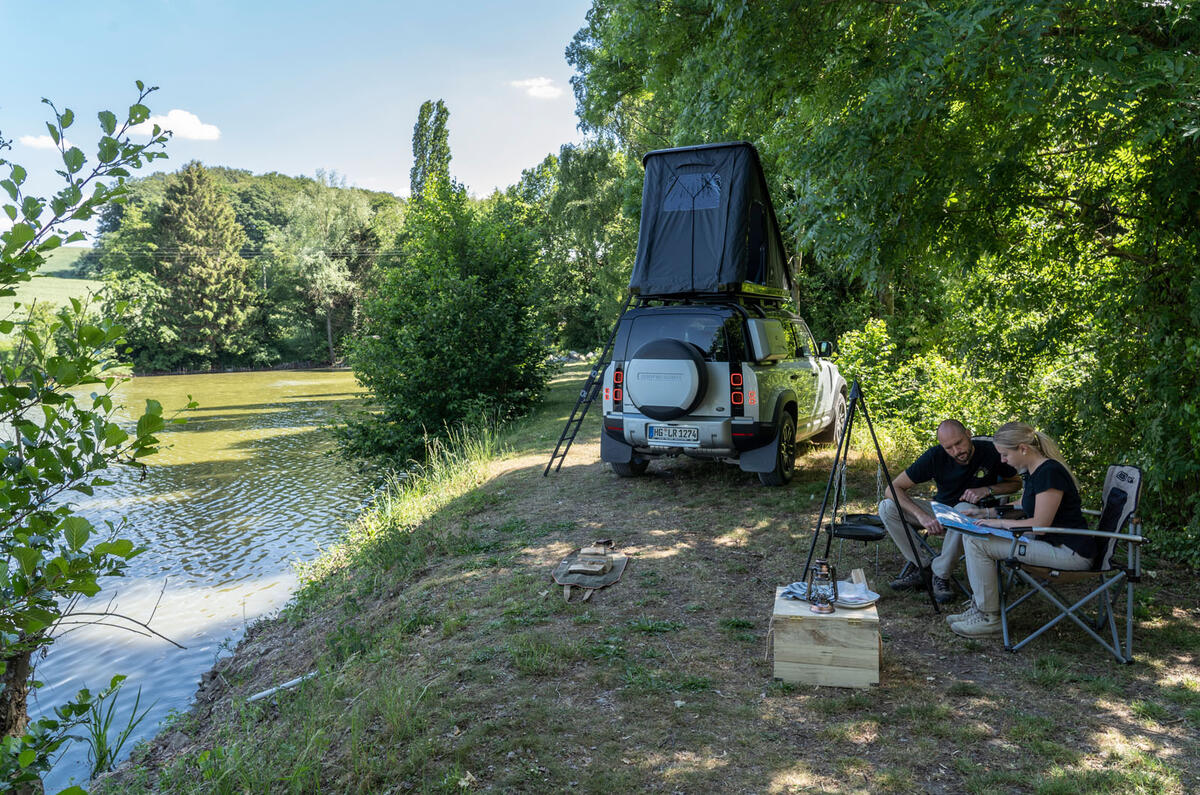 Land Rover Defender roof tent Land Rover Defender roof tent