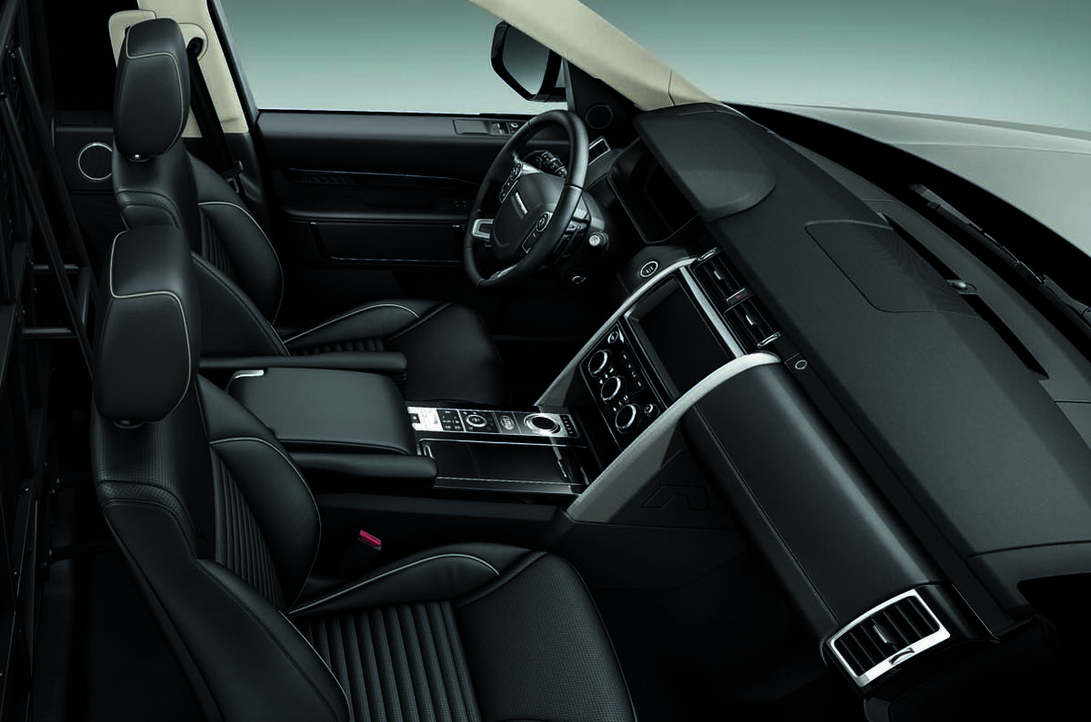 Land Rover Discovery Commercial 