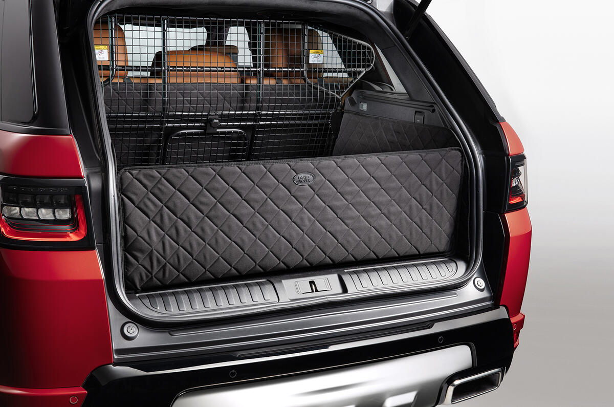 Land Rover Pet Packs revealed as official accessories