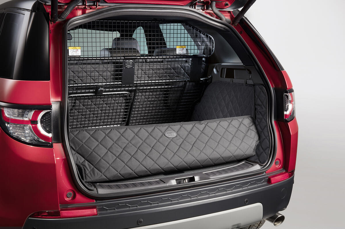 Land Rover Pet Packs revealed as official accessories
