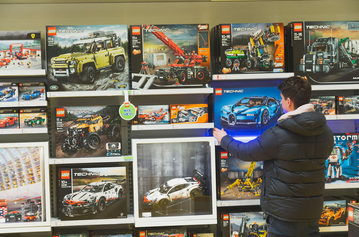 10-millionth Mini to Lego House 10-millionth Mini to Lego House