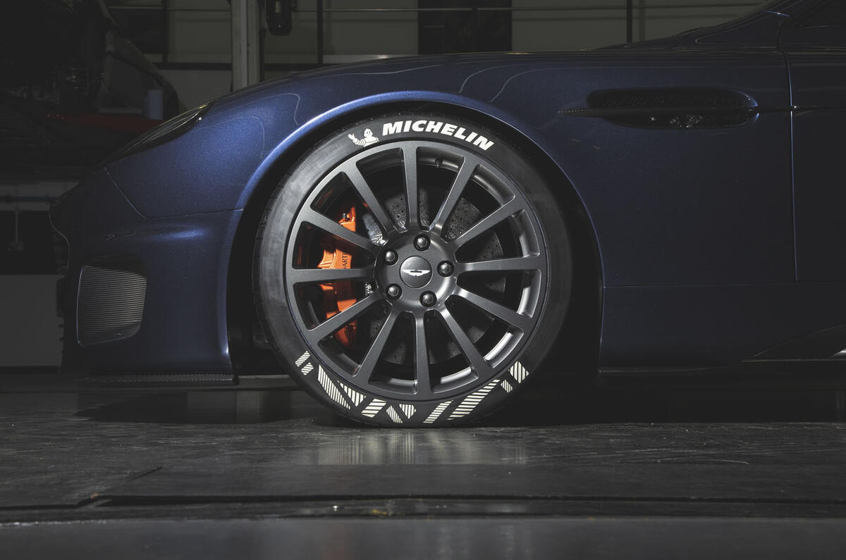 Ian Callum revives Aston Martin Vanquish