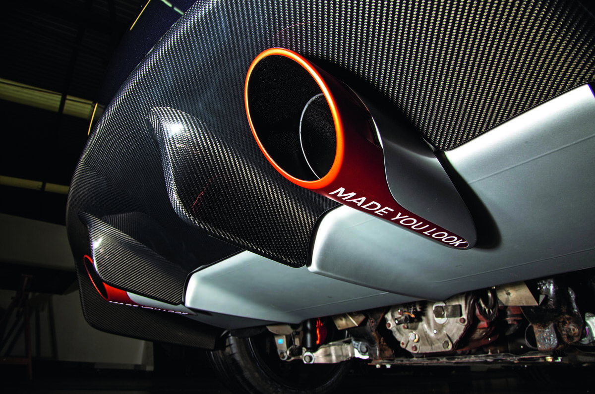Ian Callum revives Aston Martin Vanquish