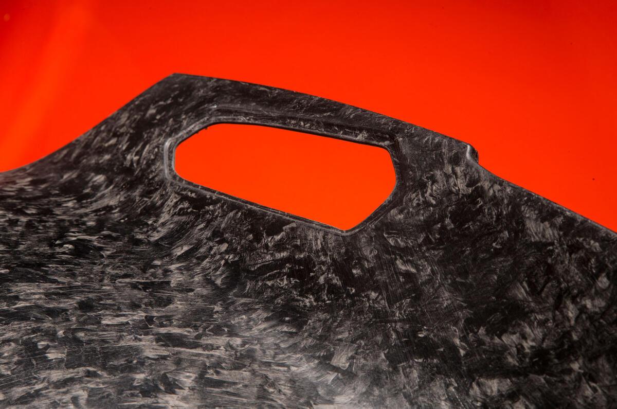 How to repair a crashed Lamborghini Aventador’s carbonfibre monocoque