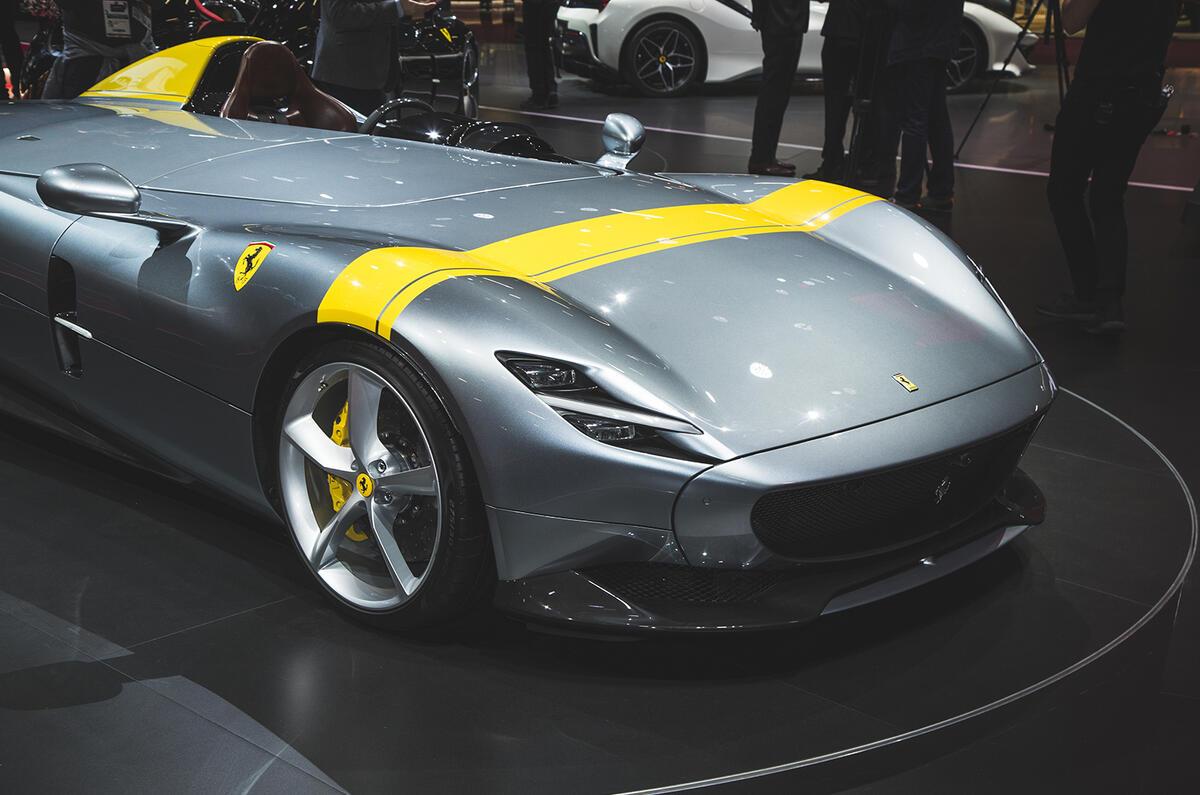 Ferrari showcases Monza SP1 and SP2 speedsters in Paris