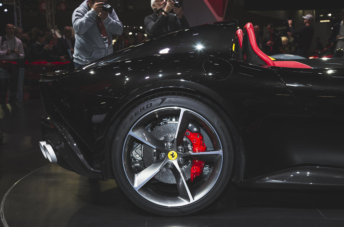 Ferrari showcases Monza SP1 and SP2 speedsters in Paris