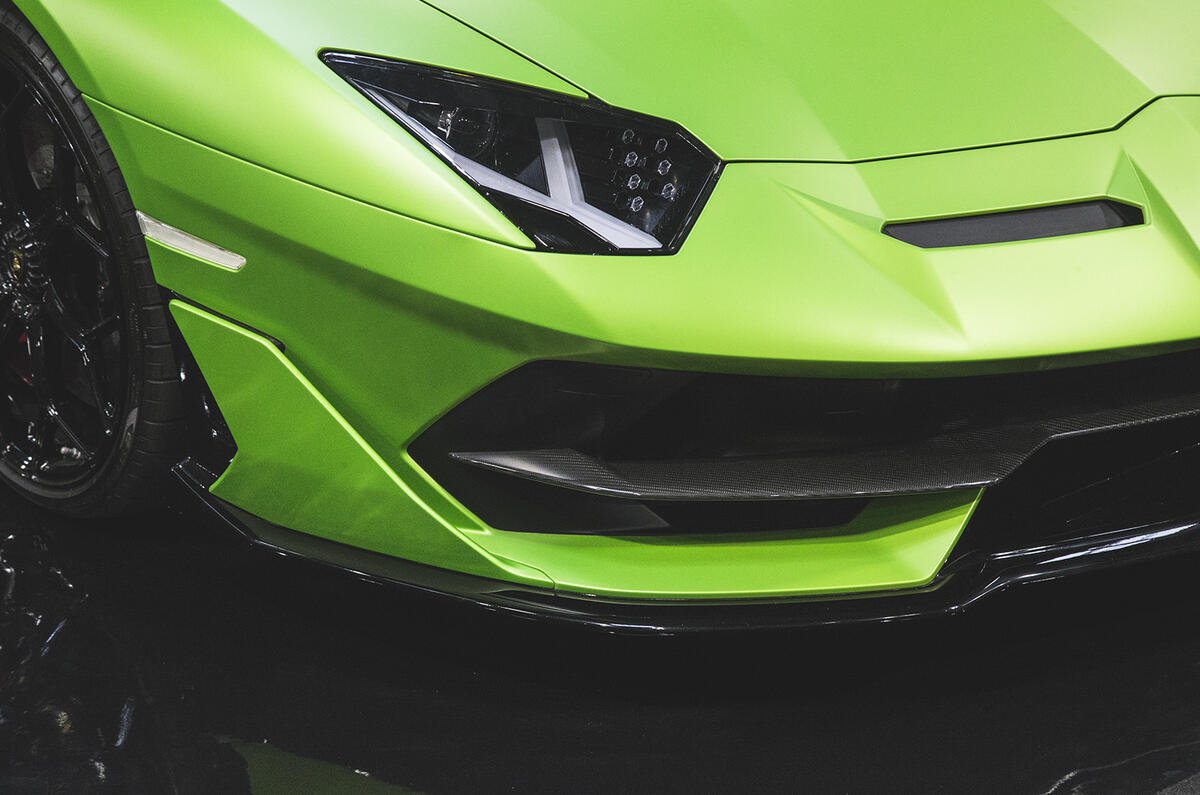 759bhp Lamborghini Aventador SVJ shown in Paris