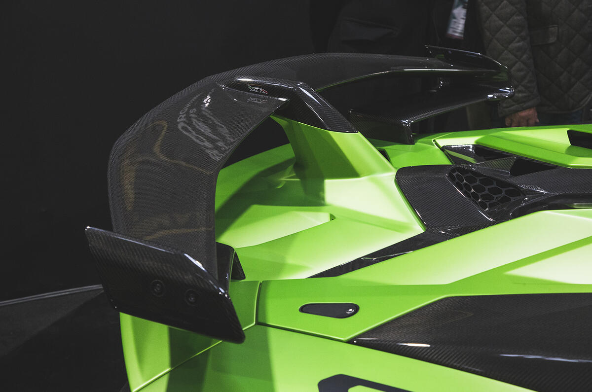 759bhp Lamborghini Aventador SVJ shown in Paris