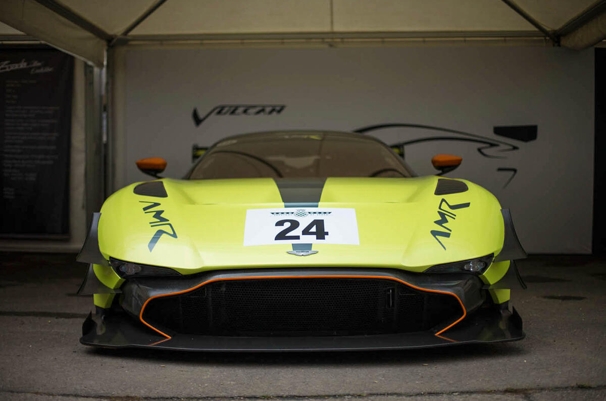 Aston Martin Vulcan AMR Pro