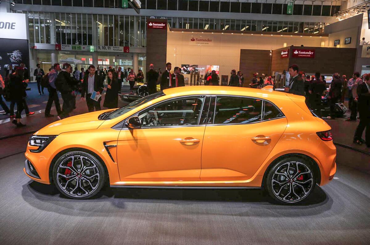 2018 Renault Megane Rs Hot Hatch Revealed With 276bhp