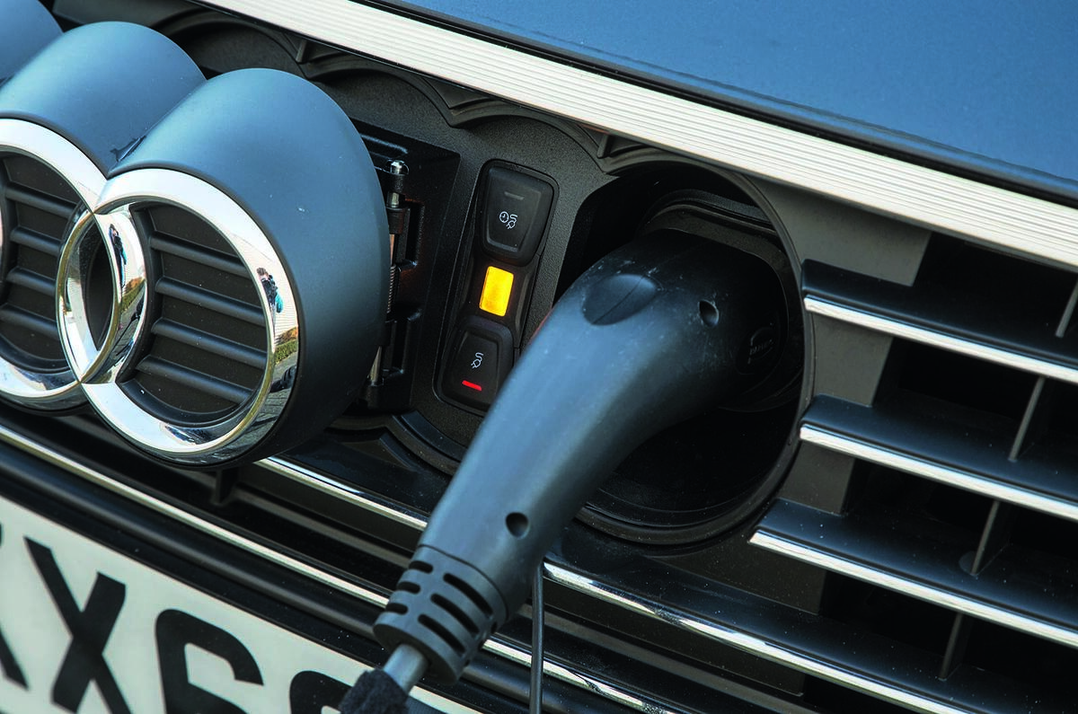 Audi A3 Sportback e-tron charging