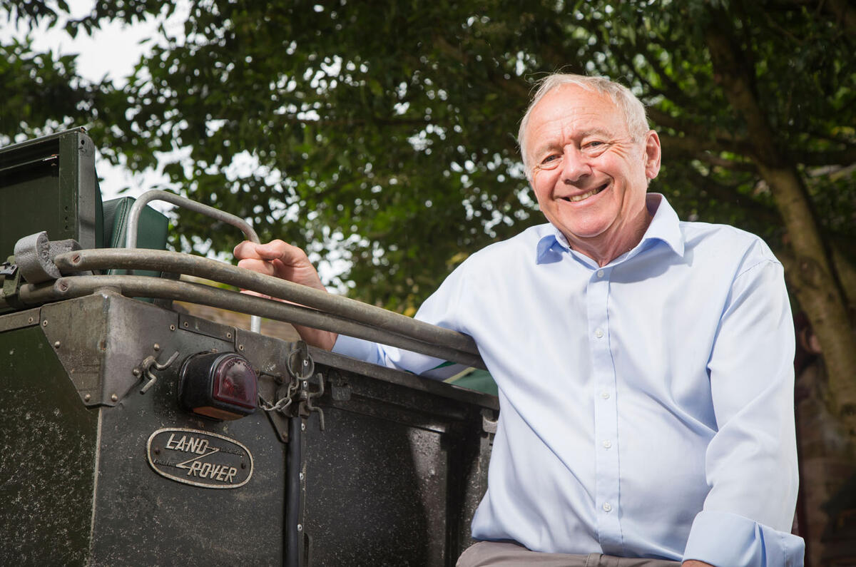 Land Rover Discovery vs Series One