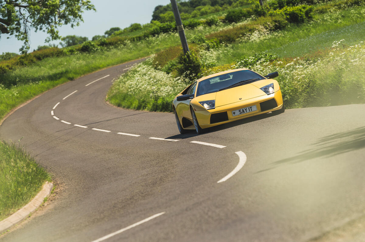 LUC CSC Ferrari 575 Lamborghini Murcielago Aston Vanquish 2021 0066 LUC CSC Ferrari 575 Lamborghini Murcielago Aston Vanquish 2021 0066