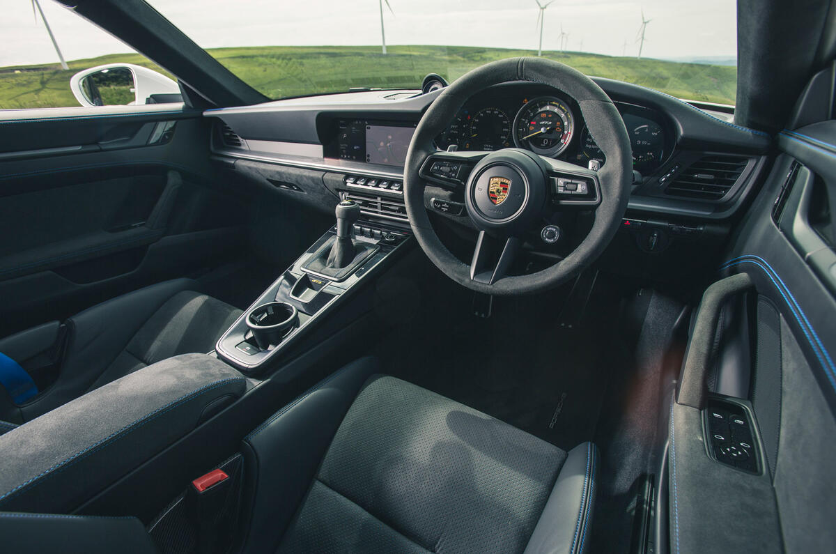 LUC Porsche 911 GT3 2021 0051