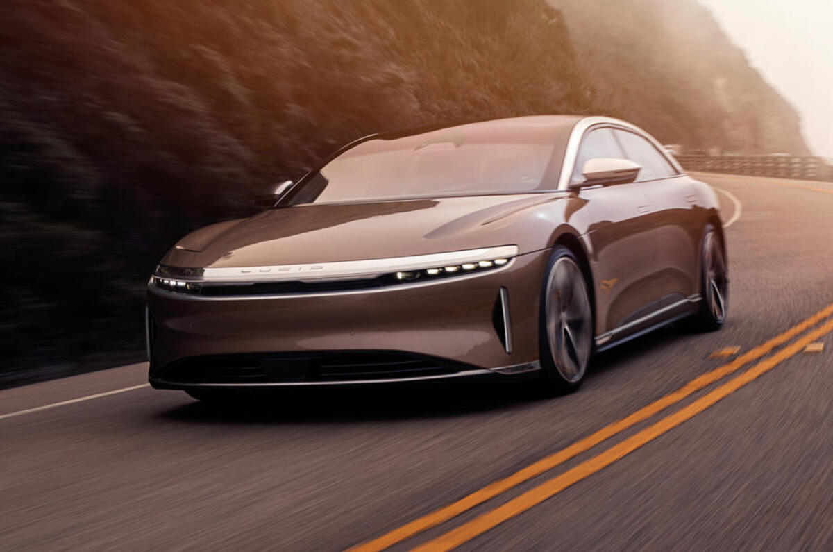 Lucid Air 2022 front quarter tracking