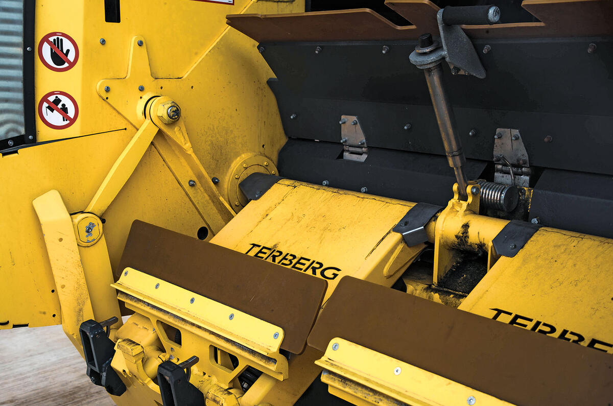 Lunaz bin lorry Lunaz bin lorry