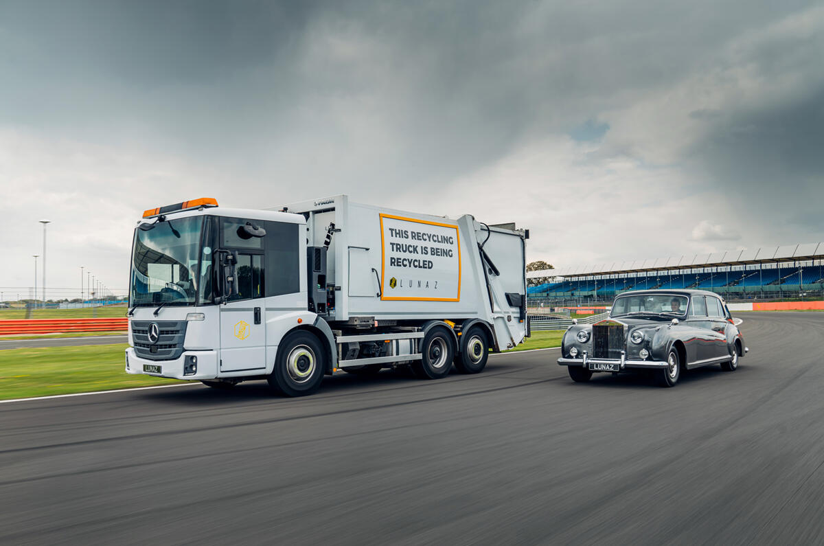 LUNAZ | EV ROLLS ROYCE AND REFUSE TRUCK
