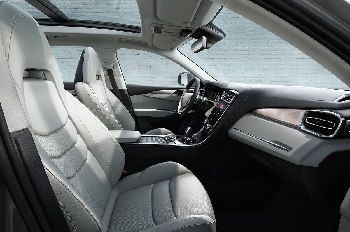 Lynk & Co 01 interior