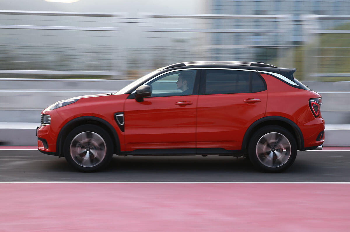 Lynk & Co 01