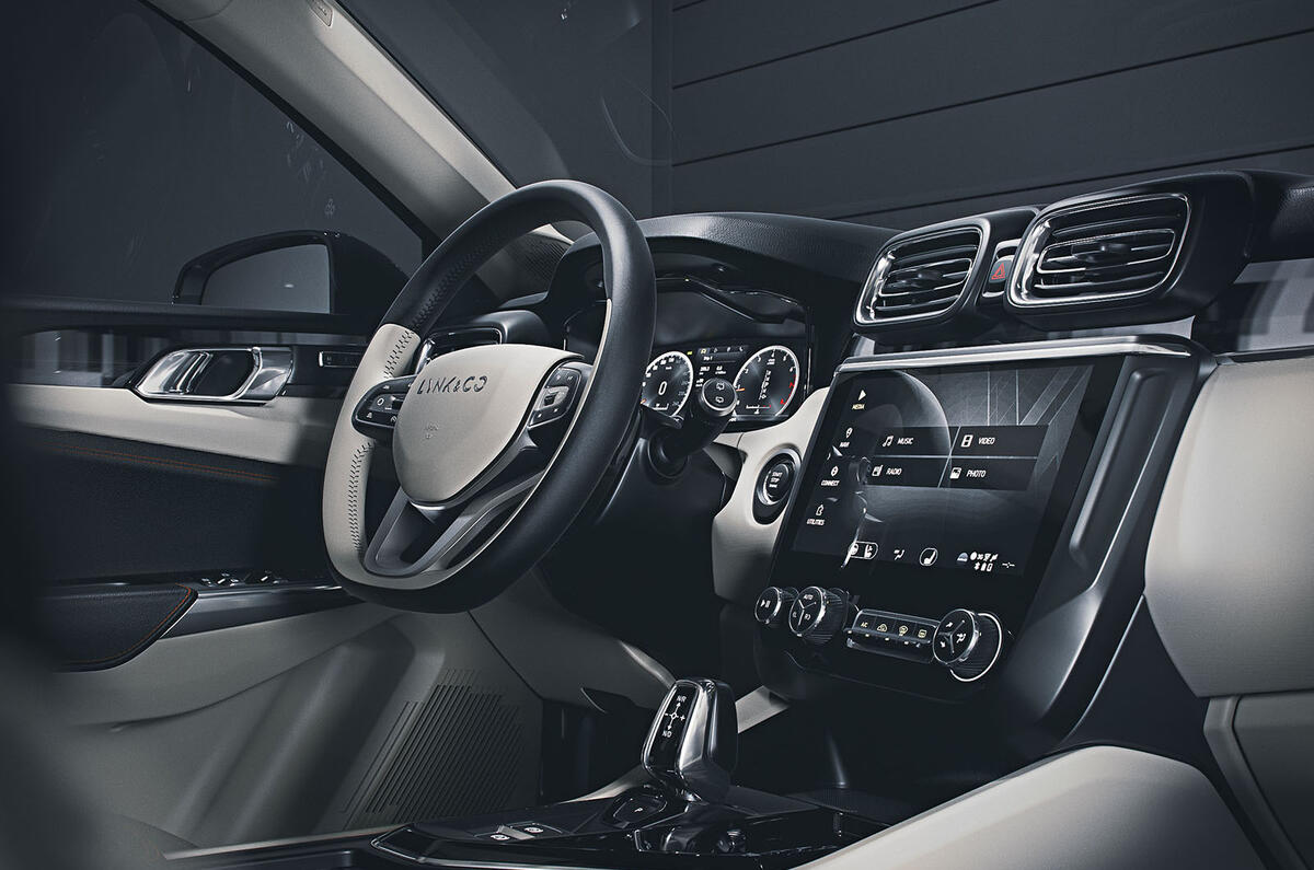 Lynk&Co 02