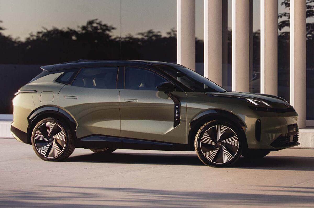 Lynk&Co 08 side Lynk&Co 08 side