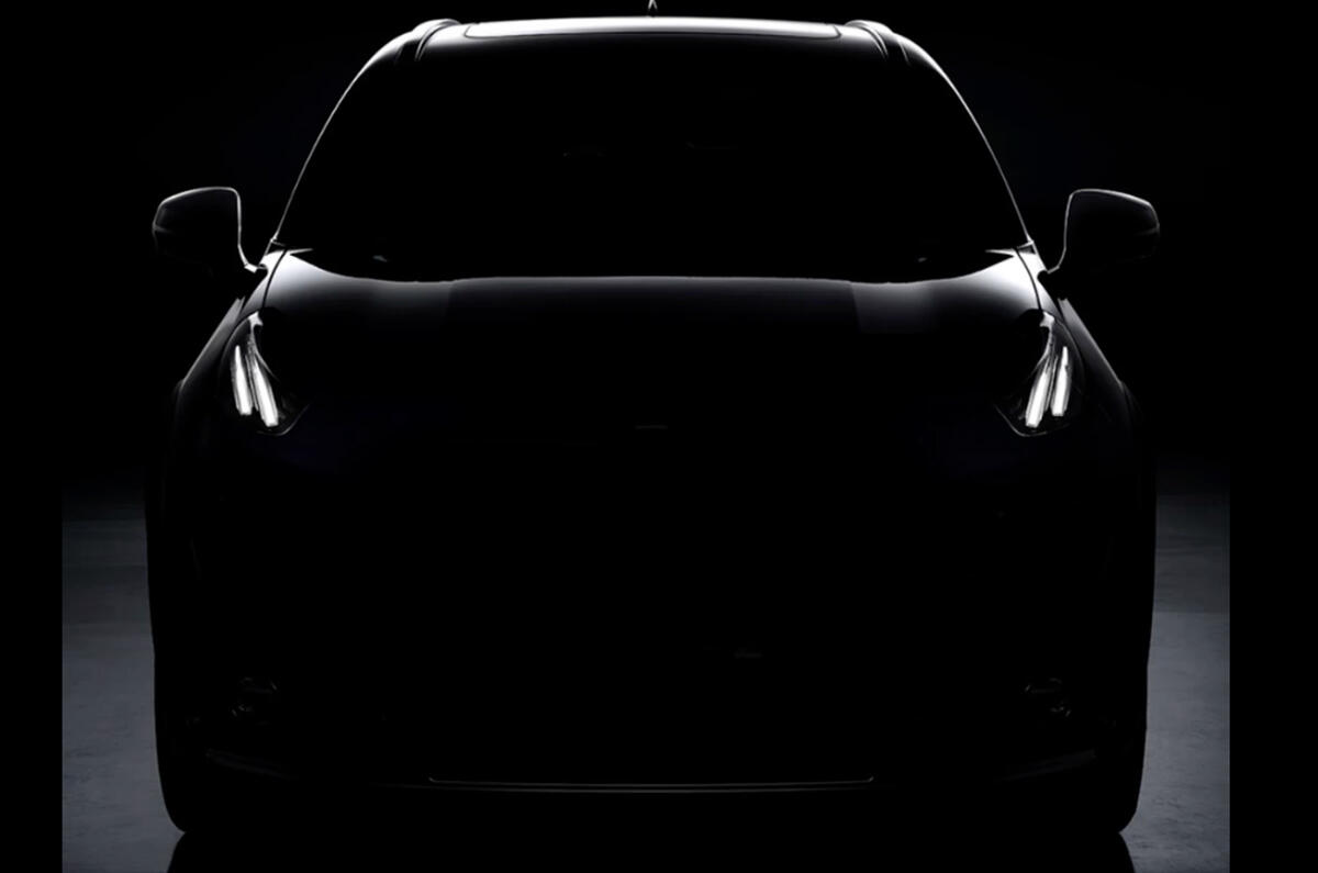Lynk & Co 02 crossover 