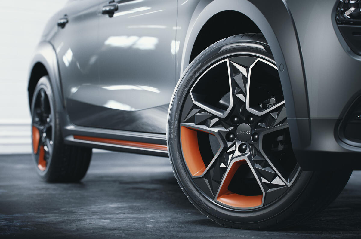 Lynk&Co 02