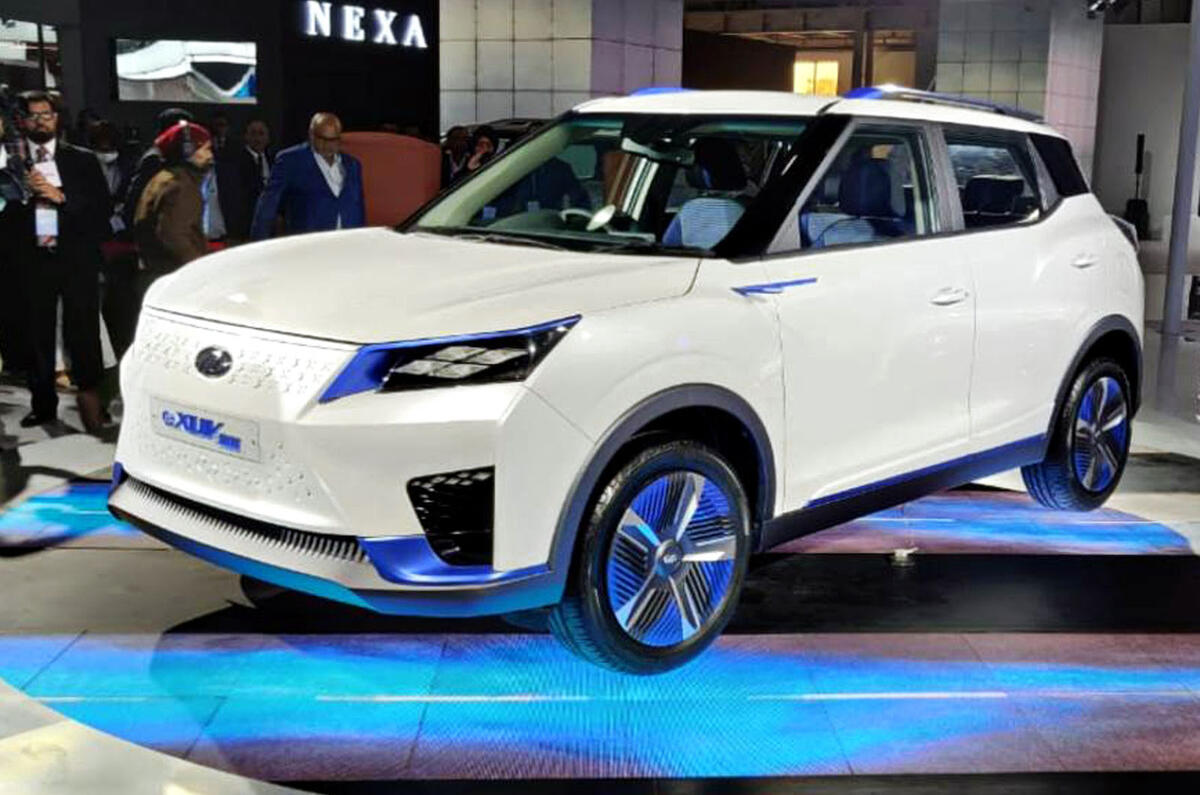 New Delhi Auto Expo 2020 - Mahindra eXUV300 front New Delhi Auto Expo 2020 - Mahindra eXUV300 front