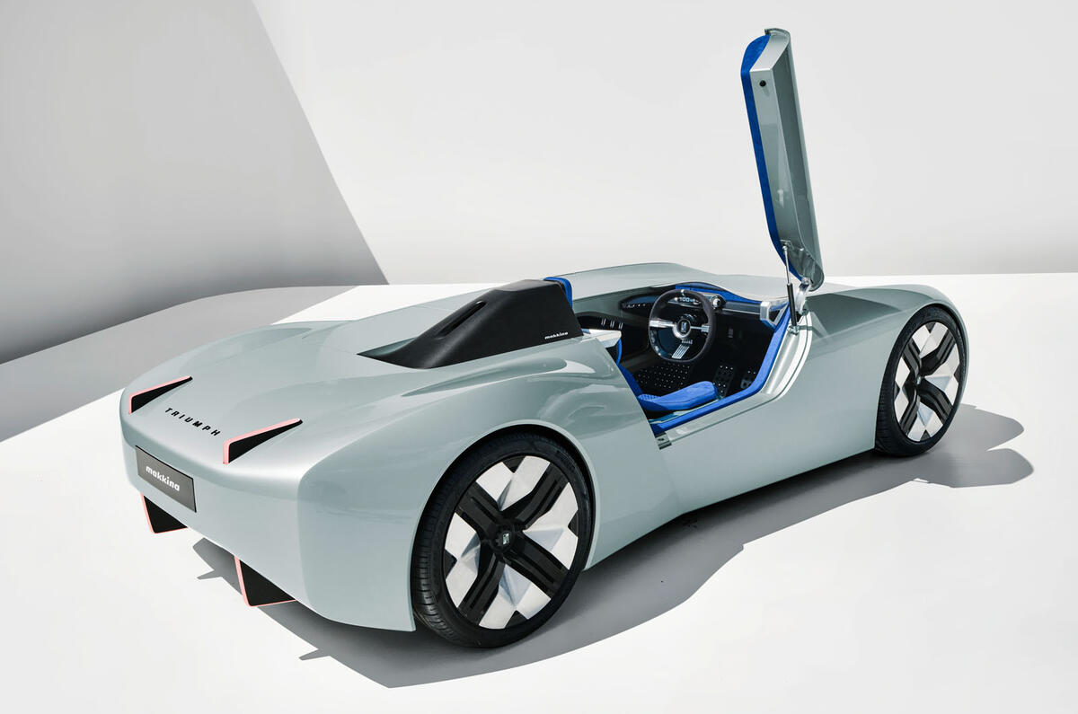 Makkina Triumph TR2 rear quarter door up