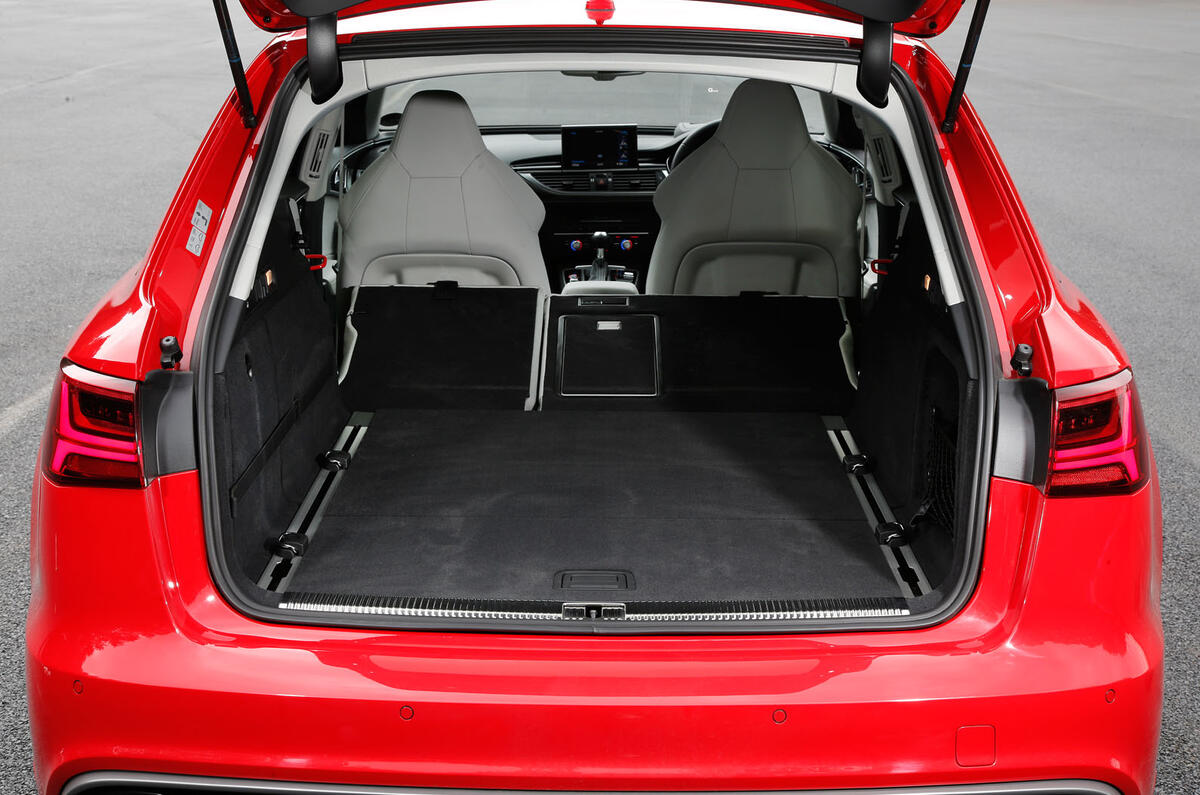 Vauxhall Maloo vs Audi RS6 vs Range Rover Sport SVR