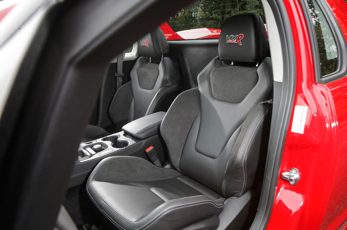 Vauxhall Maloo vs Audi RS6 vs Range Rover Sport SVR