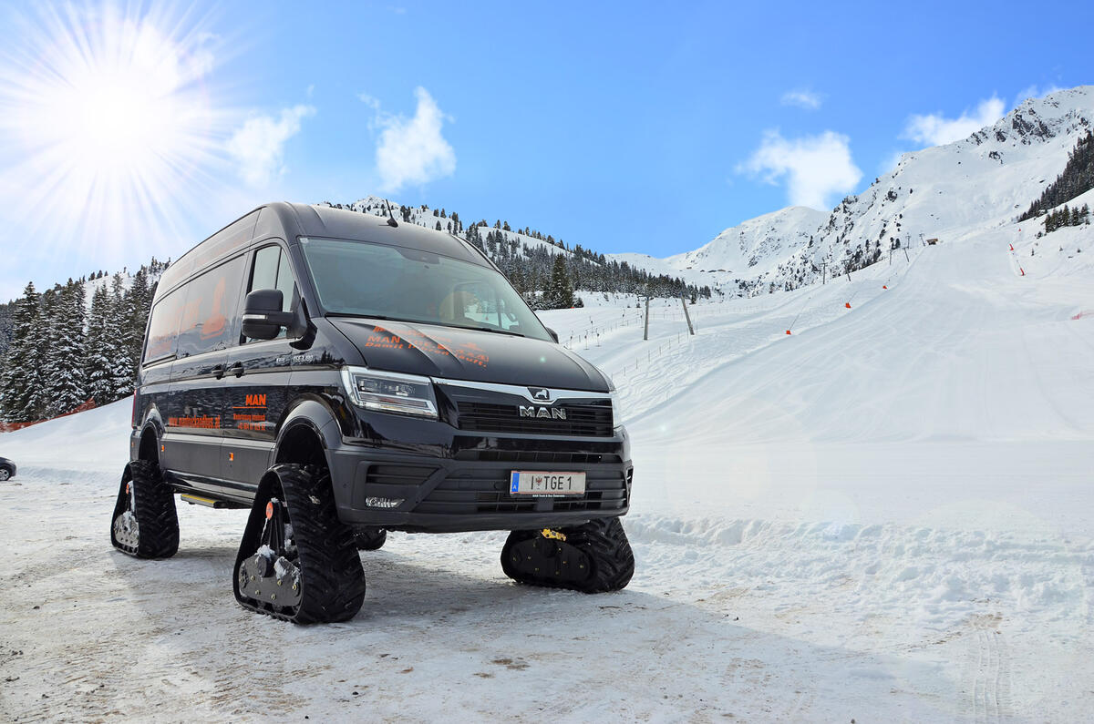 man tge 4x4 raupe innsbruck 11