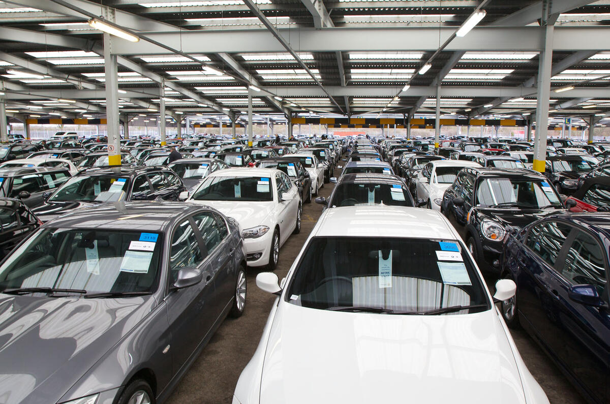 Buying a car at an auction