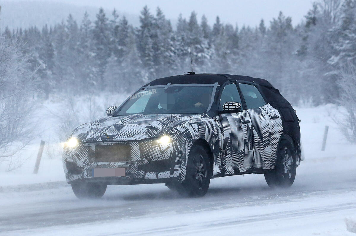 Maserati Levante spy photo