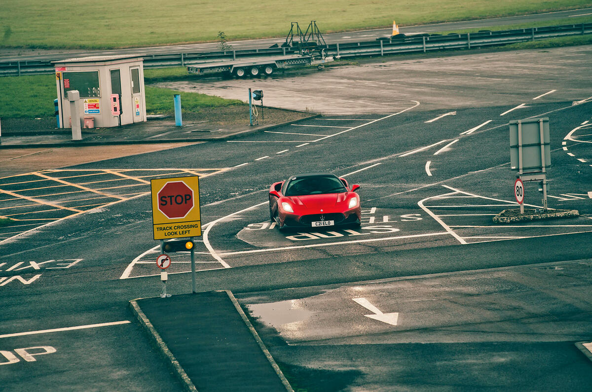 maserati mc20 cielo rt jh 75