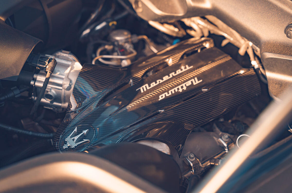 Maserati MC20 engine Maserati MC20 engine