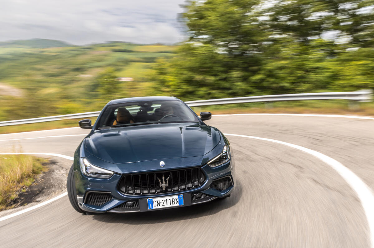 Maserati Ghibli hard turn Maserati Ghibli hard turn