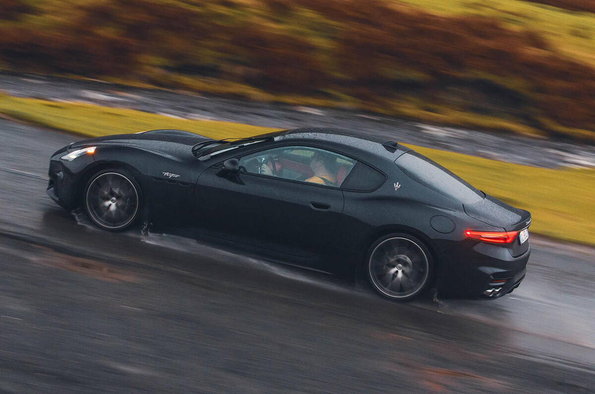 Maserati Granturismo side